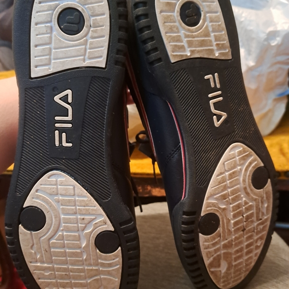 Fils - Picture 4 of 6